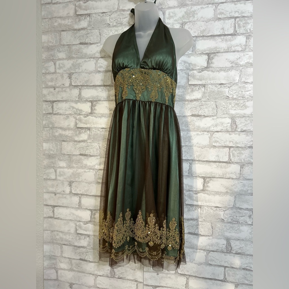Papell Boutique Green and Gold Backless Dress Cocktail Gown